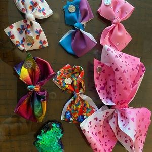 JoJo Siwa hair bows